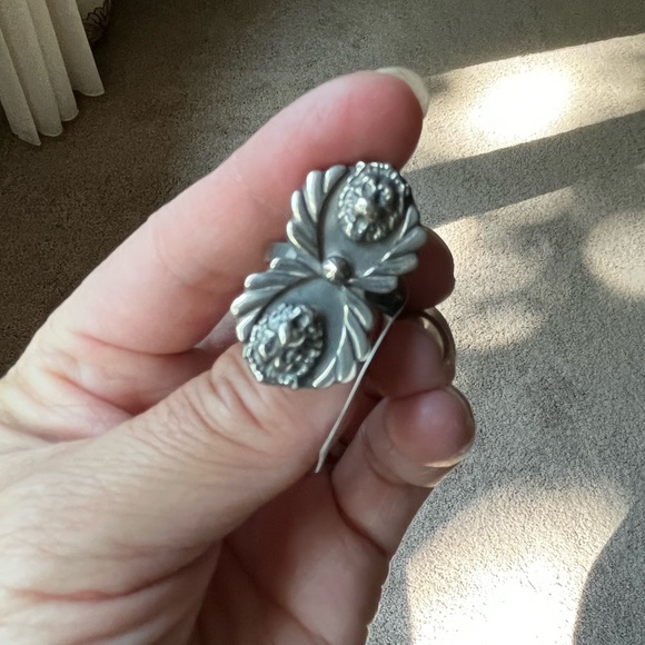 New sterling silver ring - Picture 2 of 3